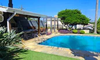 Imagem 3: Casa térrea no Jardim Itaperi em Atibaia com 04 dormitórios sendo 02 suites