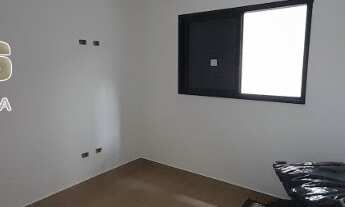 Imagem 7: Imóvel com 03 Dormitórios sendo uma suíte; Casa Térrea Sala com pé direito alto; 02 Banhei