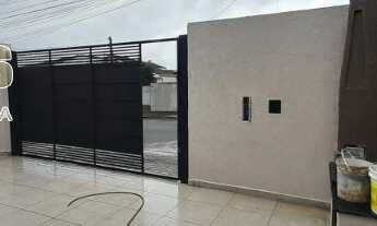 Imagem 2: Imóvel com 03 Dormitórios sendo uma suíte; Casa Térrea Sala com pé direito alto; 02 Banhei