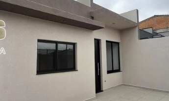 Imagem 1: Imóvel com 03 Dormitórios sendo uma suíte; Casa Térrea Sala com pé direito alto; 02 Banhei