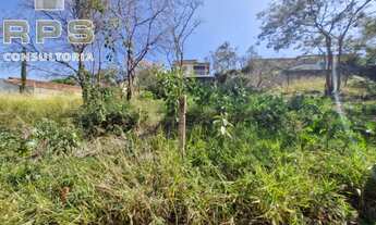 Imagem 2: Terreno no Jardim Maristela em Atibaia, topografia em leve aclive, vista deslumbrande para