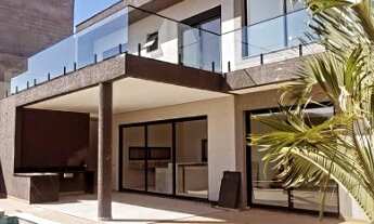 Imagem 4: CONDOMINIO ITAPORÃ, com 4 suítes, salas de estar e jantar em conceito aberto integrando a