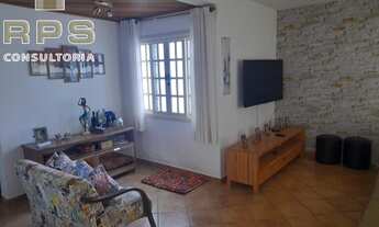 Imagem 6: Casa com 04 dormitórios, sendo 02 suites 03 salas , Cozinha com armários ,Lavabo , 05 vag