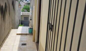 Imagem 7: Casa no Jardim Alvinópolis com 2 quartos Sala Cozinha Banheiro Garagem coberta, Nível infe