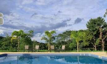 Imagem 3: Sítio de alto padrão à venda com área total de 11.000m² em Atibaia, 4 quartos sendo 1 suít