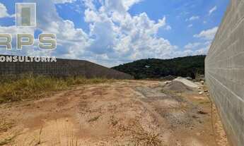 Imagem: Terreno no Condomínio Portal Lamis em Atibaia