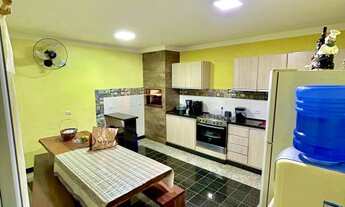 Imagem 2: Imóvel com 04 Dormitórios sendo 01, Sala estar e jantar, Lavanderia , Área Gourmet ,Garage