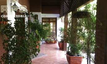 Imagem 4: Chácara em Atibaia Condomínio Horto Ivan - Porteira fechada : casa de 03 dormitórios sendo