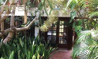 Imagem 6: Chácara em Atibaia Condomínio Horto Ivan - Porteira fechada : casa de 03 dormitórios sendo