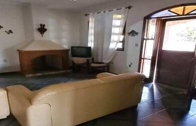 Imagem 4: Chacara à venda em Atibaia com 4 quartos, 3 banheiros, piscina, churrasqueira, casa de cas