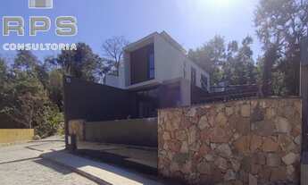 Imagem: Casa a venda com móveis planejados no La