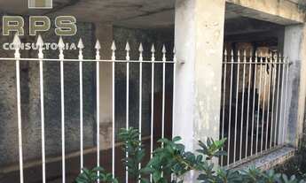 Imagem 3: Terreno com 500 m² e 213,87 m² de área construída. Esta é a oportunidade perfeita para voc