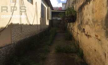 Imagem 6: Terreno com 500 m² e 213,87 m² de área construída. Esta é a oportunidade perfeita para voc