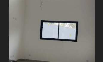 Imagem 2: Casa em condomínio em Atibaia com 3 quartos sendo 1 suíte e 2 vagas