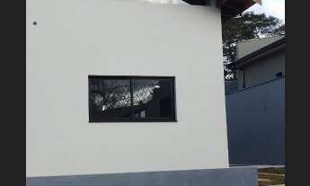 Imagem 6: Casa em condomínio em Atibaia com 3 quartos sendo 1 suíte e 2 vagas