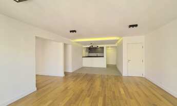 Imagem 4: Apartamento para Venda Reformado e nunca habitada após a reforma Brooklin 4 quartos sendo