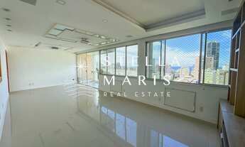 Imagem 6: Leblon, Apartamento reformado, espetacular, com varanda e vista livre parcial para o mar