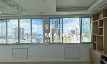 Imagem 7: Leblon, Apartamento reformado, espetacular, com varanda e vista livre parcial para o mar