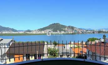 Imagem 2: Casa à venda com 480 m², 5 quartos no João Paulo, Florianópolis, SC. Oportunidade R$ 2.700