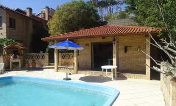 Imagem 4: Casa à venda com terreno de 960 m², 3 dormitórios, sendo 1 suíte Master com banheira de h