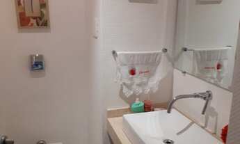 Imagem 4: Apartamento à venda com 156 m² de 4 dormitórios, Lavabo, dependência e 2 vagas no Centro