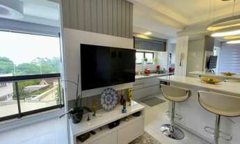 Imagem 4: Lindo apartamento ensolarado, novo e mobiliado na Agronômica de 2 dormitórios com suíte