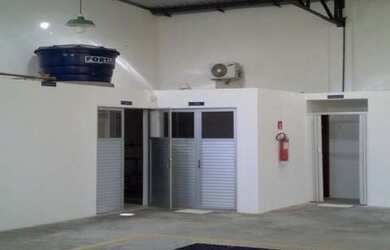 Imagem 4: Galpão à venda em Itinga, Lauro de Freitas, Bahia. São 300m² + mezanino com 120m² e 4.5m d