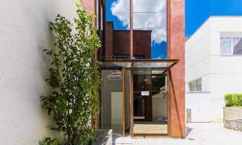 Imagem 2: 4 dormitórios, 4 suíte, 5 banheiro, 5 vagas na garagem, 595M² de Área Construída