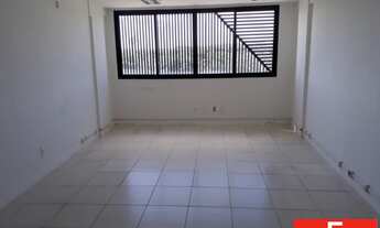 Imagem: 1 banheiros na Estrada Do Coco