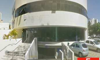 Imagem: 1 banheiros, 20 vagas na garagem, 800M²