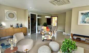 Imagem 4: 3 dormitórios, 3 suíte, 2 vagas na garagem, 233M² de Área Construída