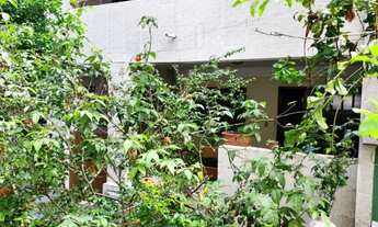 Imagem 2: 3 dormitórios, 2 banheiro, 2 vagas na garagem