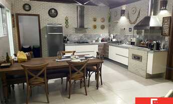 Imagem 3: 4 dormitórios, 3 suíte, 2 banheiro, 4 vagas na garagem