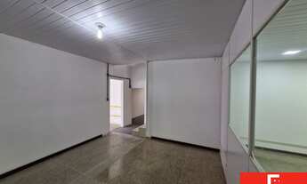 Imagem 6: 8 vagas na garagem