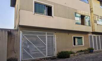 Imagem: 3 dormitórios, 2 vagas na garagem