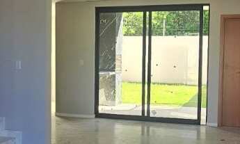 Imagem 4: 4 dormitórios, 3 suíte, 1 banheiros