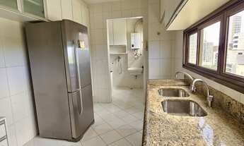 Imagem 7: 5 dormitórios, 4 suíte, 1 banheiros, 3 vagas na garagem, 195M² de Área Construída