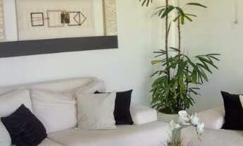 Imagem 7: 4 dormitórios, 1 suítes, 1 banheiros, 3 vagas na garagem, 220M² de Área Construída