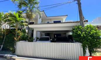 Imagem: 4 dormitórios, 1 suítes, 2 vagas na garagem