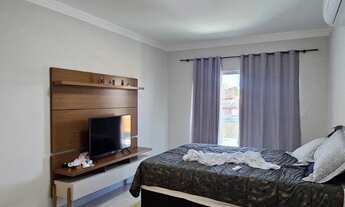 Imagem 6: 4 dormitórios, 2 suíte, 4 banheiro, 2 vagas na garagem, 340M² de Área Construída