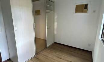 Imagem 4: 2 dormitórios, 1 banheiros, 1 vaga na garagem, 54M² de Área Construída