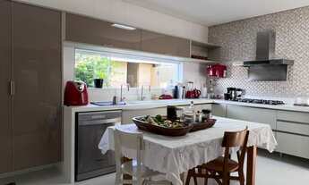 Imagem 5: 3 dormitórios, 3 suíte, 3 banheiro, 283M² de Área Construída