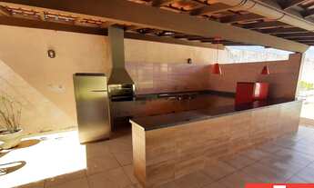 Imagem 5: 5 dormitórios, 2 suíte, 4 banheiro, 2 vagas na garagem