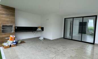 Imagem 4: 4 dormitórios, 3 suíte, 1 banheiros, 2 vagas na garagem