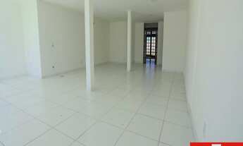 Imagem 7: 4 dormitórios, 2 suíte, 2 banheiro, 3 vagas na garagem