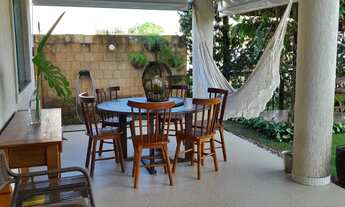 Imagem 4: 4 dormitórios, 1 suítes, 2 banheiro, 3 vagas na garagem