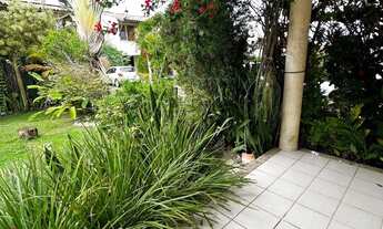 Imagem 2: 4 dormitórios, 1 suítes, 4 banheiro, 2 vagas na garagem