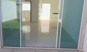 Imagem 2: 3 dormitórios, 2 suíte, 1 banheiros, 2 vagas na garagem