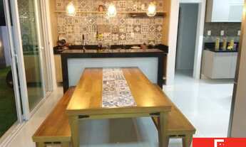 Imagem 7: 6 dormitórios, 4 vagas na garagem