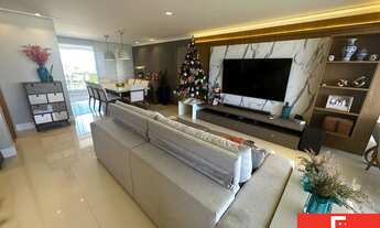 Imagem 4: 3 dormitórios, 3 suíte, 4 vagas na garagem, 200M² de Área Construída